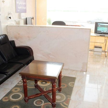 Al Eairy Apartments Alqaseem 3 Бурайда Экстерьер фото