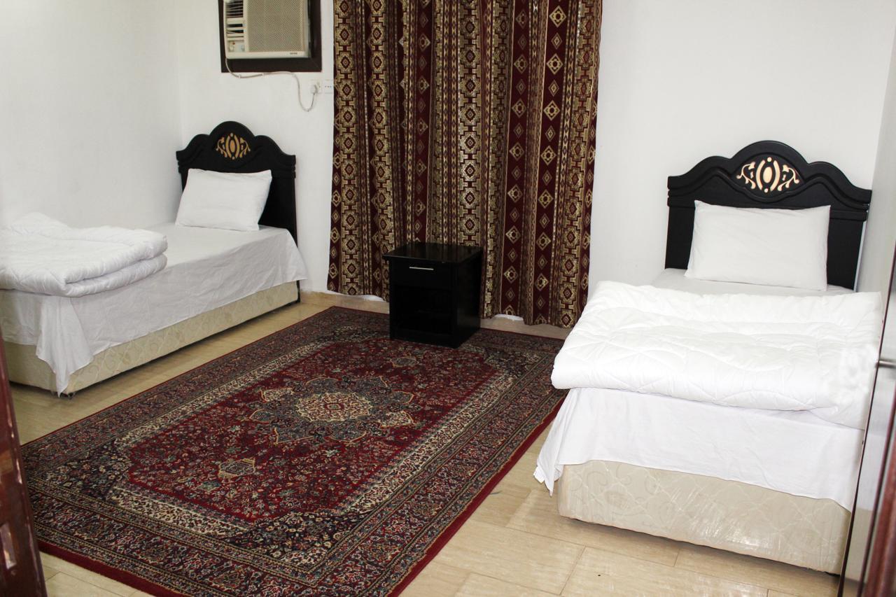 Al Eairy Apartments Alqaseem 3 Бурайда Экстерьер фото